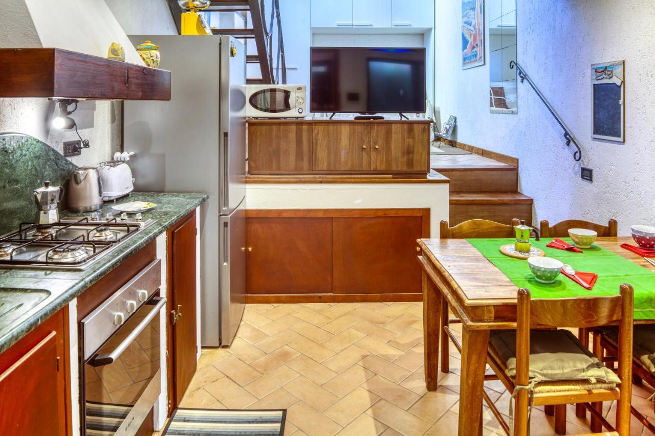 Mario Apartment With Garden Levanto Bagian luar foto